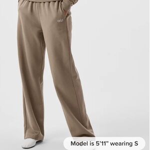 Accolade Straight Leg Sweatpant